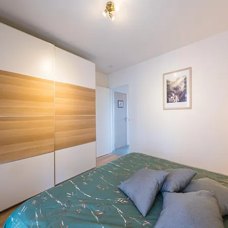 Modern Flat 2 Bedrooms With Open View , Cleaning Included Apartment Middelkerke