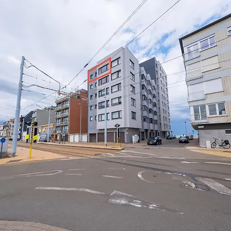 Modern Flat 2 Bedrooms With Open View , Cleaning Included Apartment Middelkerke